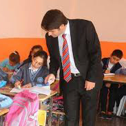 Öğretmen
